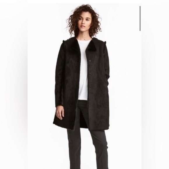 H&M Size 2 • Black Faux Suede Faux Fur Coat Jacket. - Picture 1 of 6